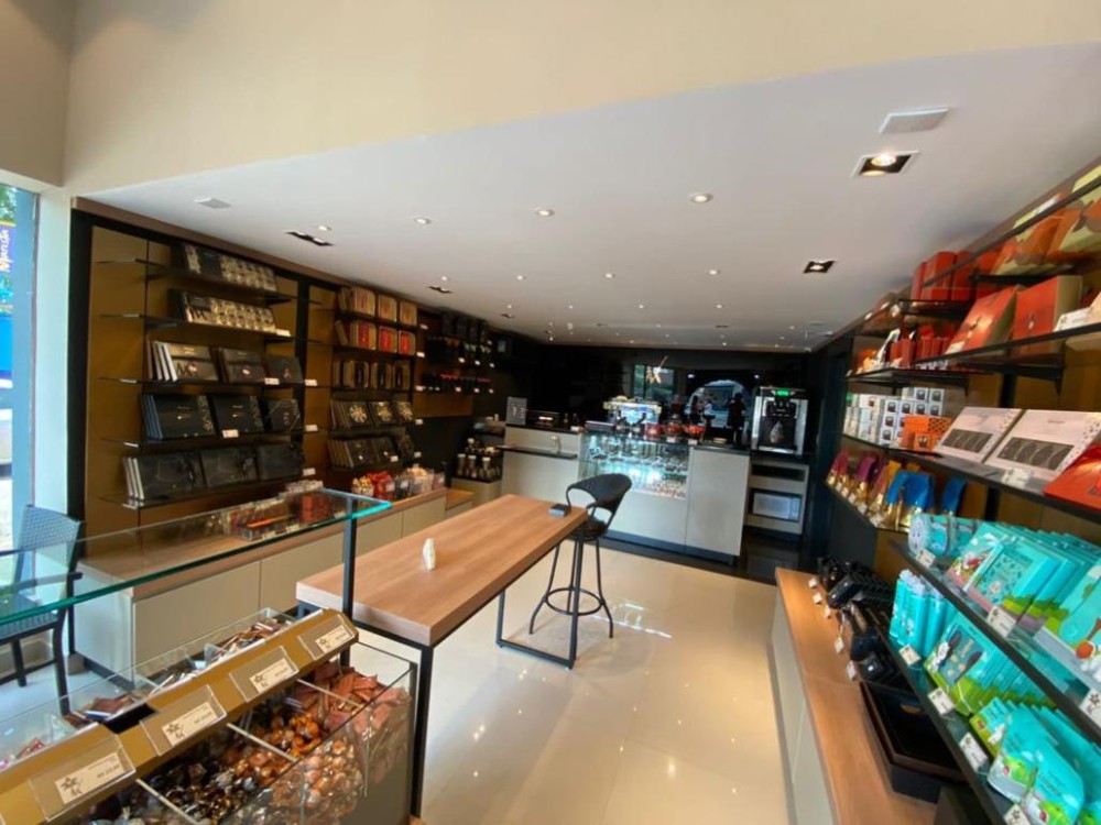 WhatsApp Image 2022-11-18 at 17.46.43 (3) (Copy)